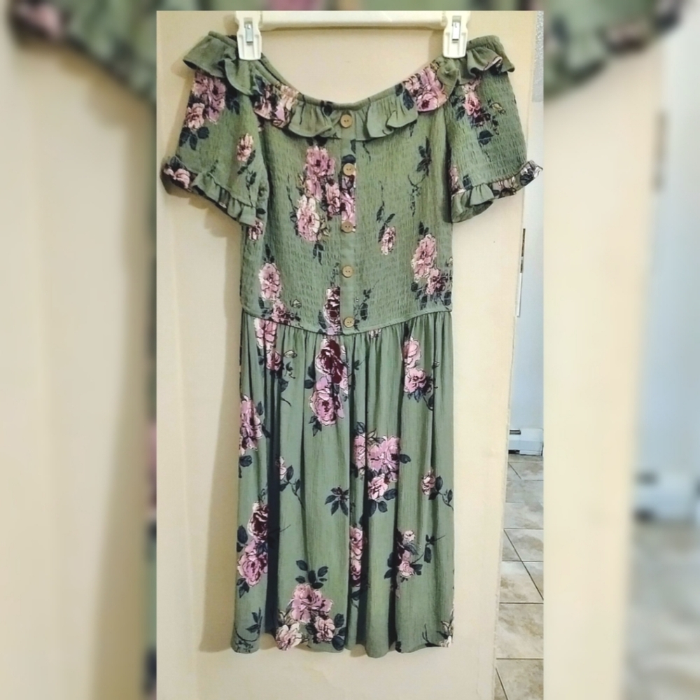 XHILARATION Off Should Dress